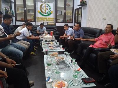 Peringati Hari Adhyaksa ke-57, Kajari Kuansing Ramah Tamah Bersama Jurnalis...