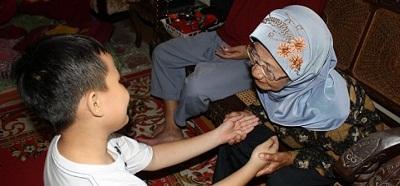 Orang Tua Lansia Cenderung untuk Berdiet di Bulan Ramadhan