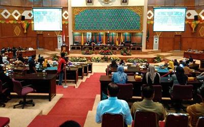 Paripurna Sempat Molor sampai 2 Jam, ternyata ini alasannya...