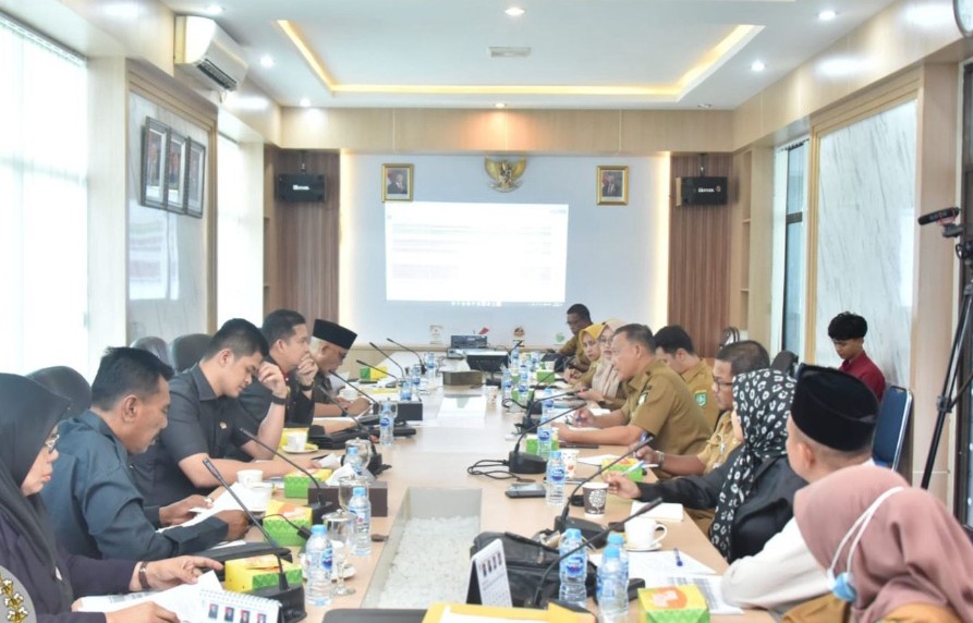Komisi III Rapat Evaluasi Terhadap Kegiatan APBD 2025 Bersama OPD Terkait