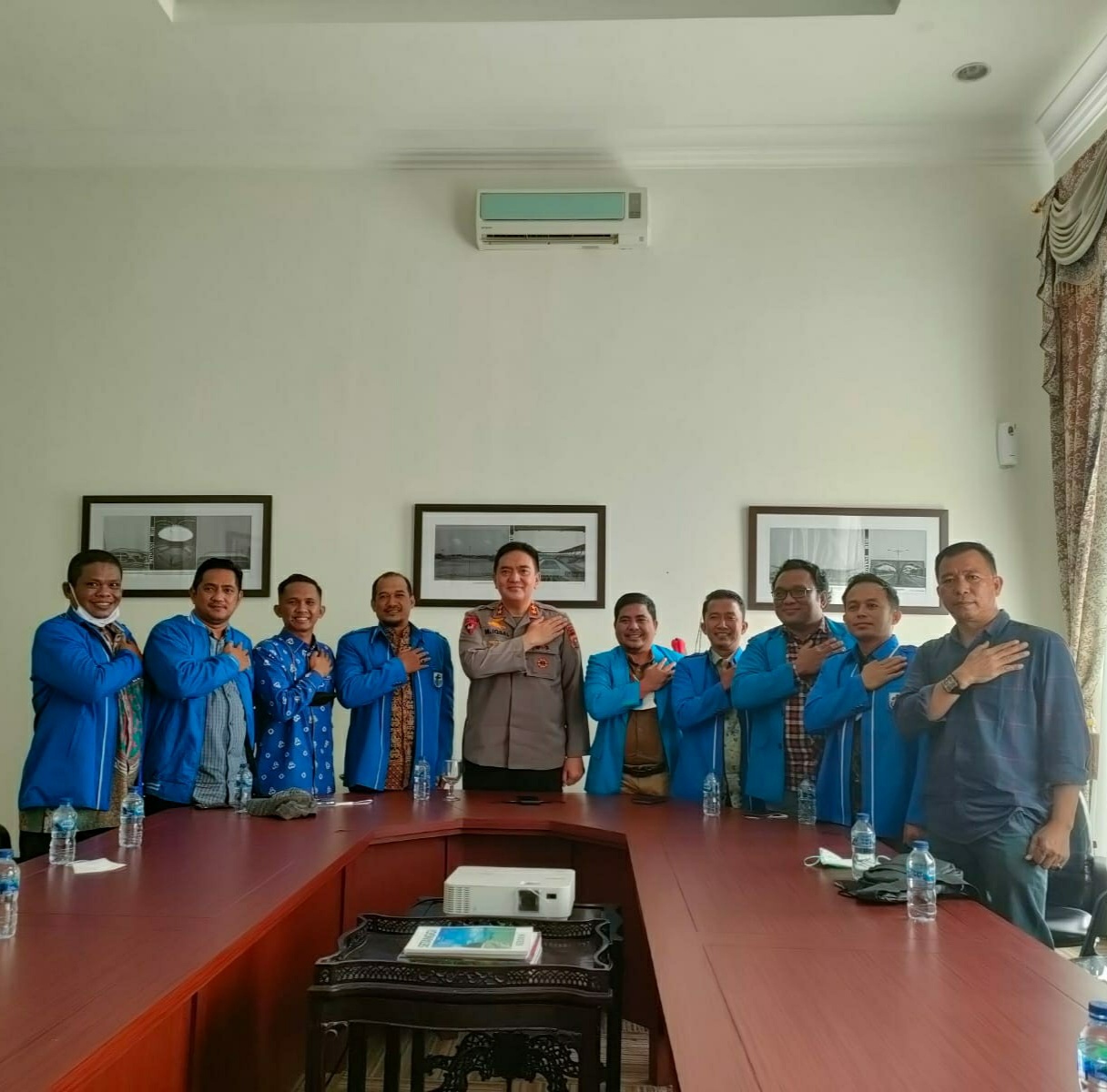 Ketua KNPI Riau Nasaruddin dan Pengurus disambut hangat Kapolda Riau yang baru