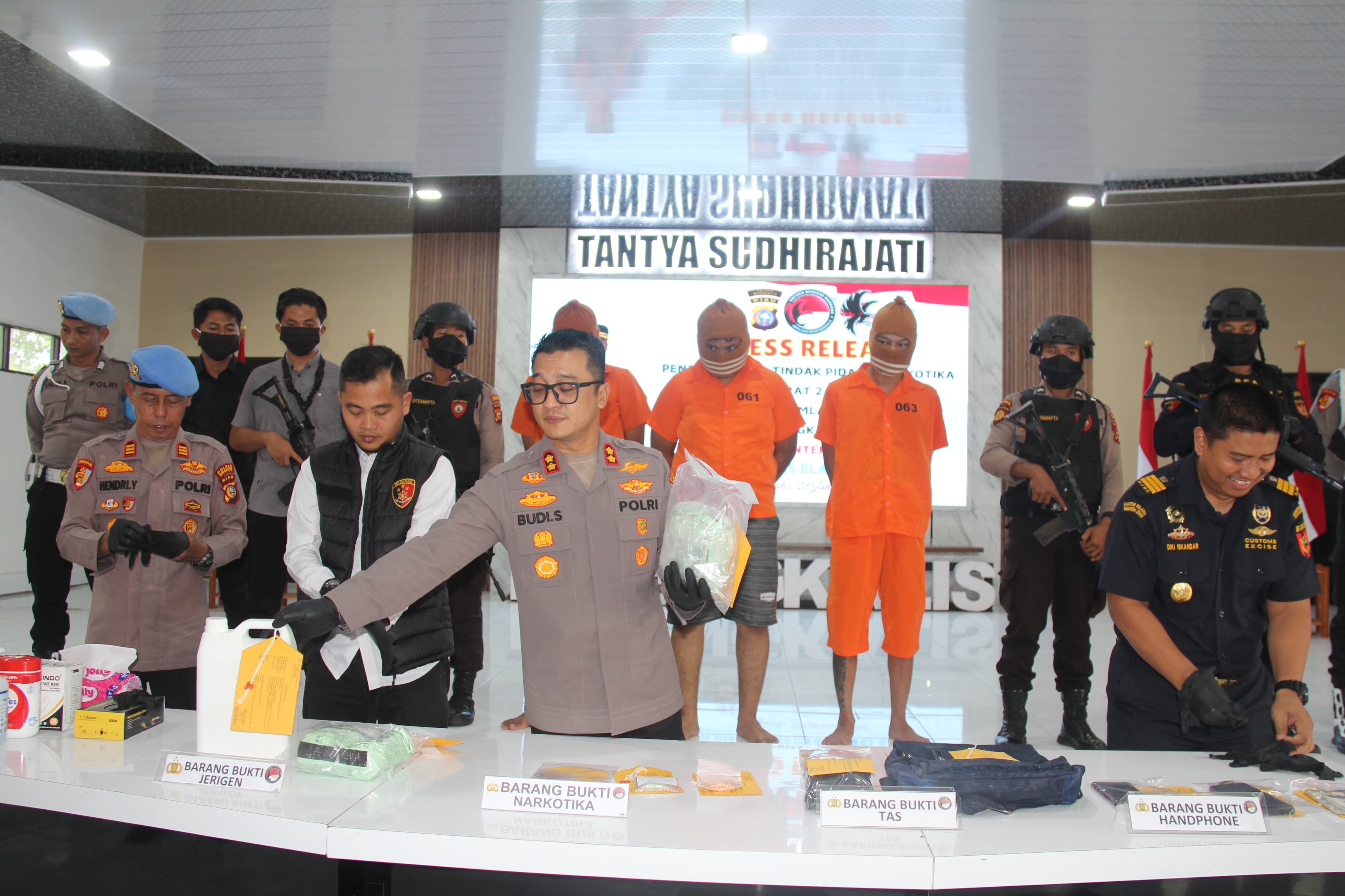 Tim Elang Malaka bersama BC Bengkalis Berhasil Gagalkan Peredaran Sabu 2 Kg Asal Malaysia