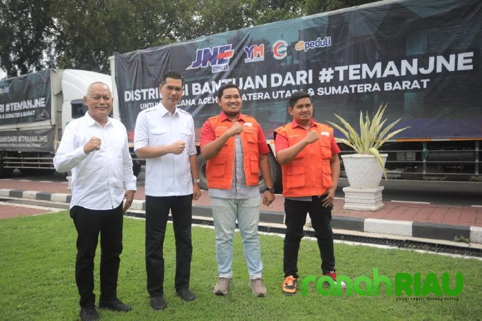 JNE Salurkan 500 Ton lebih Bantuan Logistik untuk Korban Bencana di Aceh