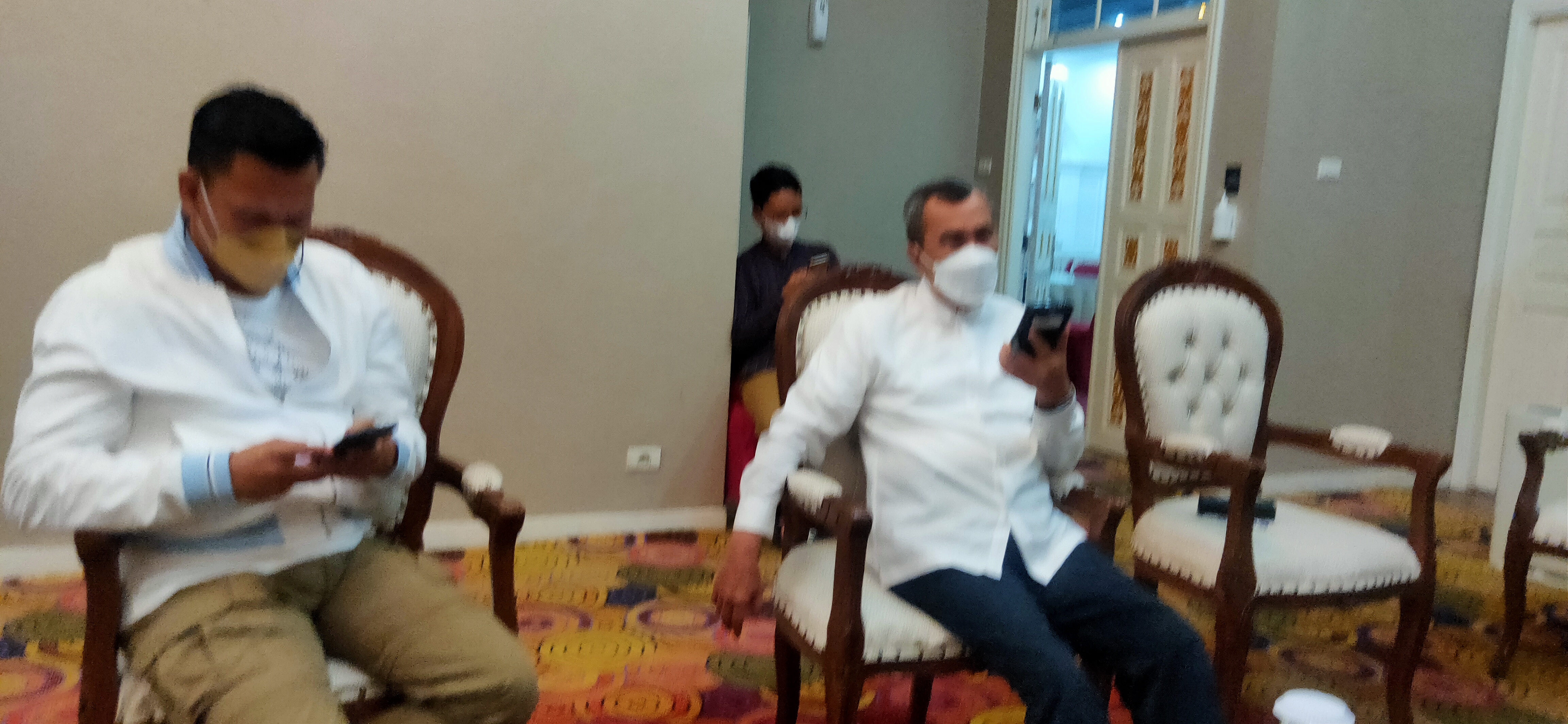 Jelaskan Talk Show Blok Rokan, Ketum IA ITB, Gembong Primadjaya Telpon Gubri