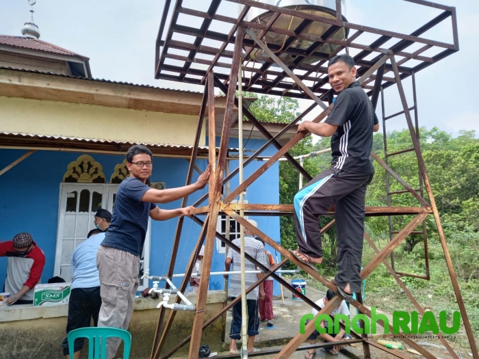 Sambut Bulan Suci Muntijah Community gelar Bersih Bersih Masjid