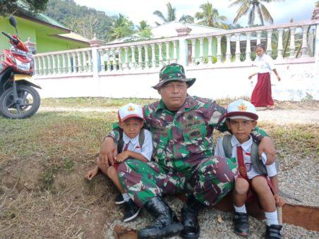 Cara  Sudiyono Kangen Anak  "Ada Obatnya  untuk satgas TMMD 104.