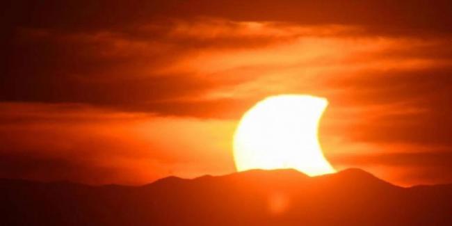 Wisata Gerhana Matahari Total 2016, Kolaborasi Mitos dan Budaya