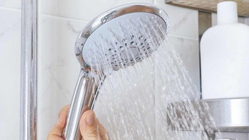 Jarang Mandi karena di Rumah Saja, bahayakah bagi Kesehatan?