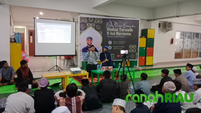 Pesantren Al Fatih Hadirkan Syeikh dari Palestina