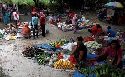Lurah Kerinci Timur Resmi Buka Pasar Kaget Pelita Indah