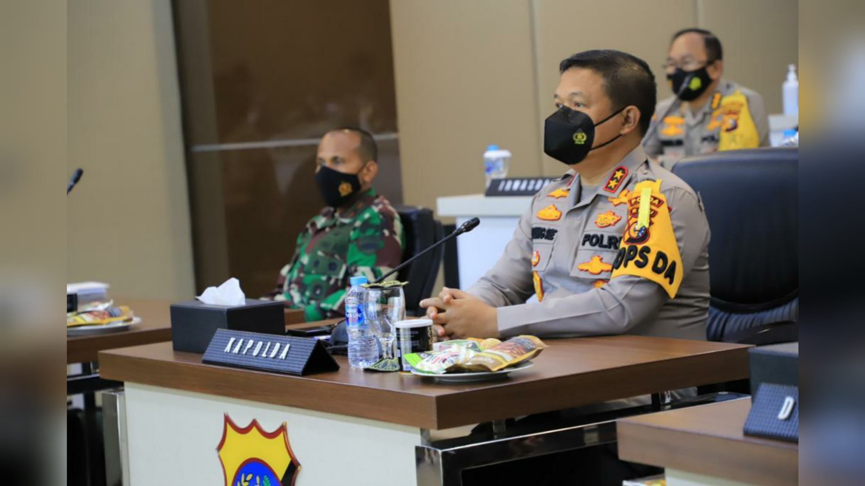 Kapolda Riau Bersama Danrem Serta Danlanud ikuti Rapim TNI/Polri Tahun 2021 Secara Virtual