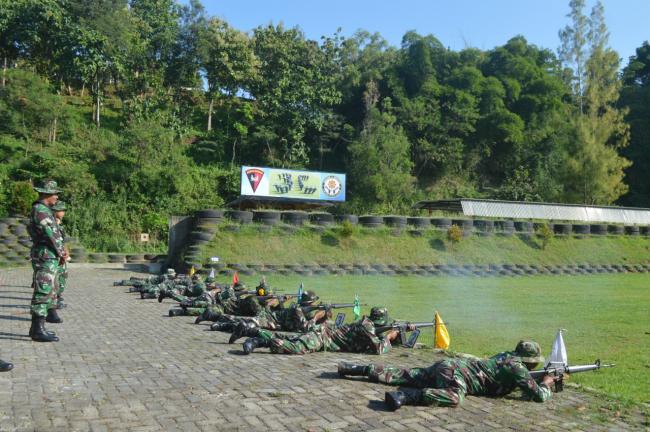 BULAN PUASA KODIM 0724 BOYOLALI MENEMBAK DI MARKAS BRIMOB