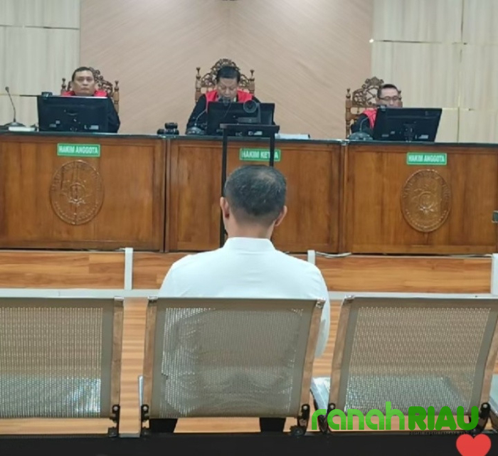 Divonis 2 Tahun Penjara, Abdul Wahid Jauh lebih Ringan dari Tuntutan JPU KPK