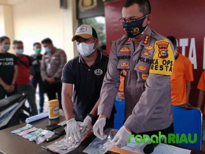 Tiga Pengedar Shabu di Pangeran Hidayat sukses diamankan Aparat
