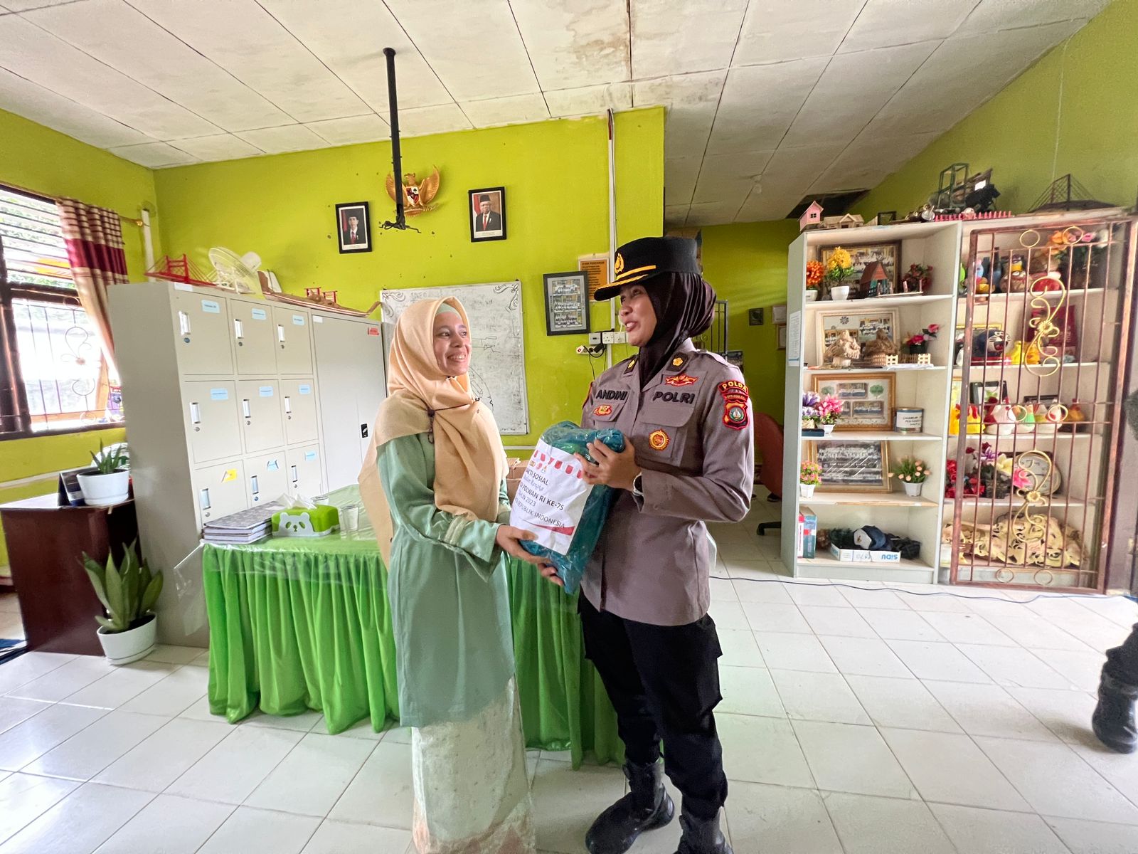 Beri Pelayanan Masyarakat, Polri Gelar Bagi Kesehatan Masyarakat Rempang Kepri