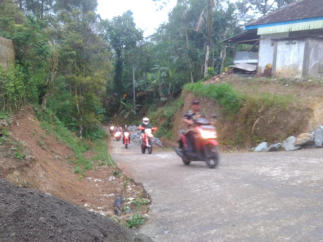 Dikawal TNI, Bupati Trenggaek Cek Lokasi TMMD