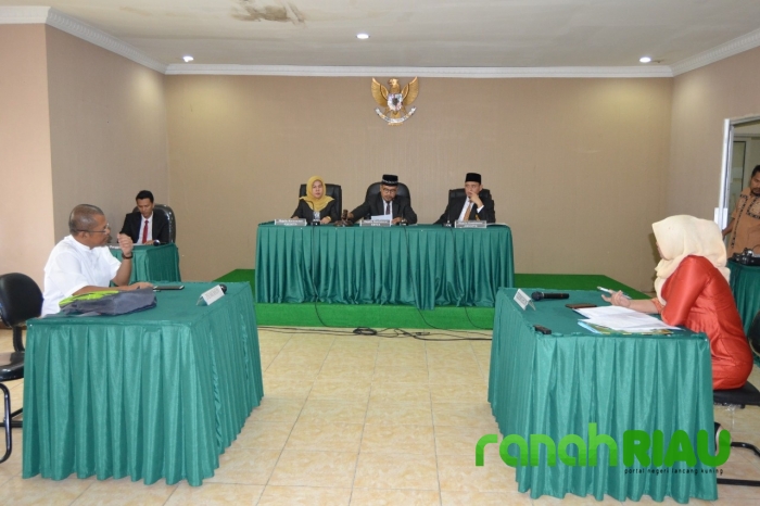 Sengketa Informasi Reklame, Aneh Pihak Pemko Pekanbaru Sebut Hanya Ada Izin Videotron