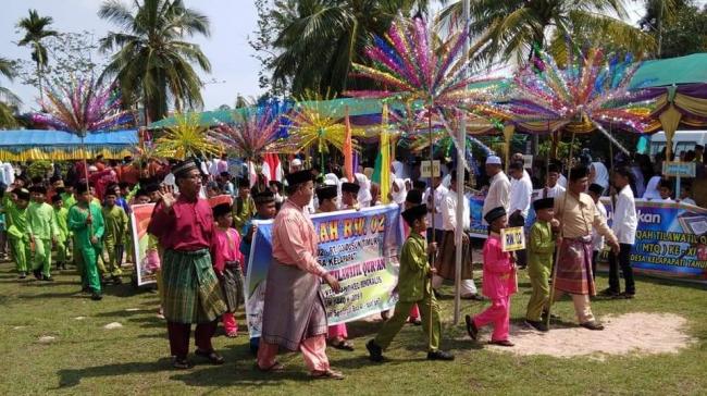 Peserta Pawai MTQ ke XI, Secara Resmi diLepas Kades Desa Kelapapati