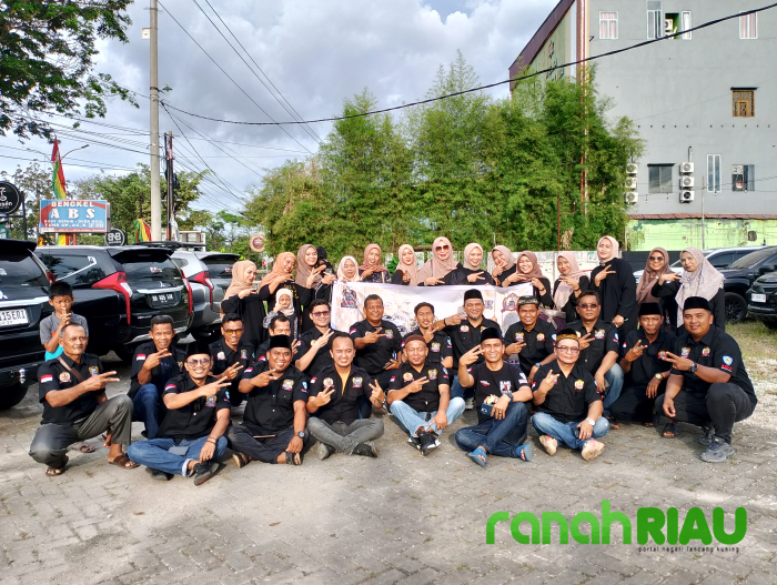 Buka Puasa KAMI PIF Pekanbaru Chapter berbagi Takjil dan Santunan Panti Jompo