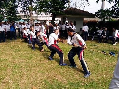 Tingkatkan Persatuan, Bakamla RI adakan Olah Raga Bersama dan Lomba