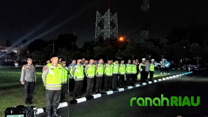 Apel Patroli Jelang Sahur, Kapolda Riau ajak Pendekatan Dialogis