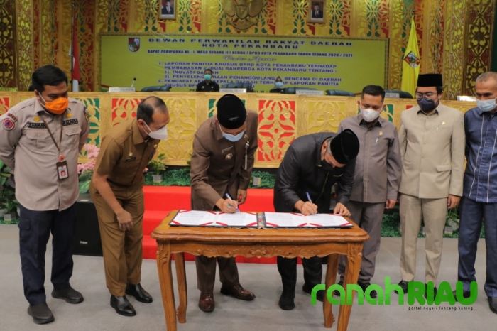 Dua Ranperda Disahkan, Wakil Walikota Pekanbaru sampaikan rasa Syukur