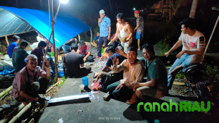 Ramadhan ke 4, Warga Desa Pangkalan Batang Barat Siapkan Lampu Colok