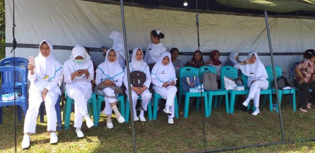 Perawat-Perawat Cantik ,Siap Layani Kesehatan Masyarakat di Acara TMMD 104