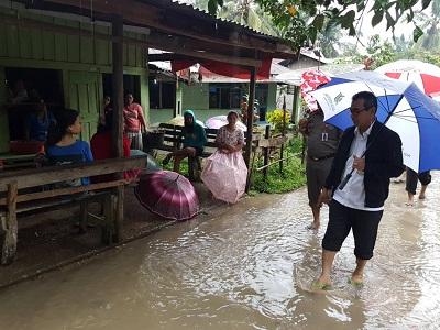 Bupati H Mursini Tinjau Banjir Petapahan, Tahun Ini Segera Dilakukan Normalisasi Sungai
