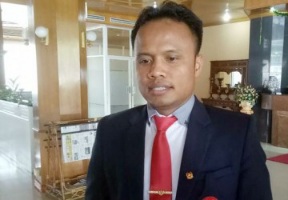 Iskandar Hoesin harus Didiskualfikasi dari Pencalonan Ketua KONI Riau