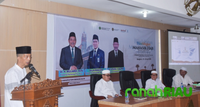 Bupati Bengkalis Ikuti Serangkaian Manasik Haji 401 CJH Tahun 2025