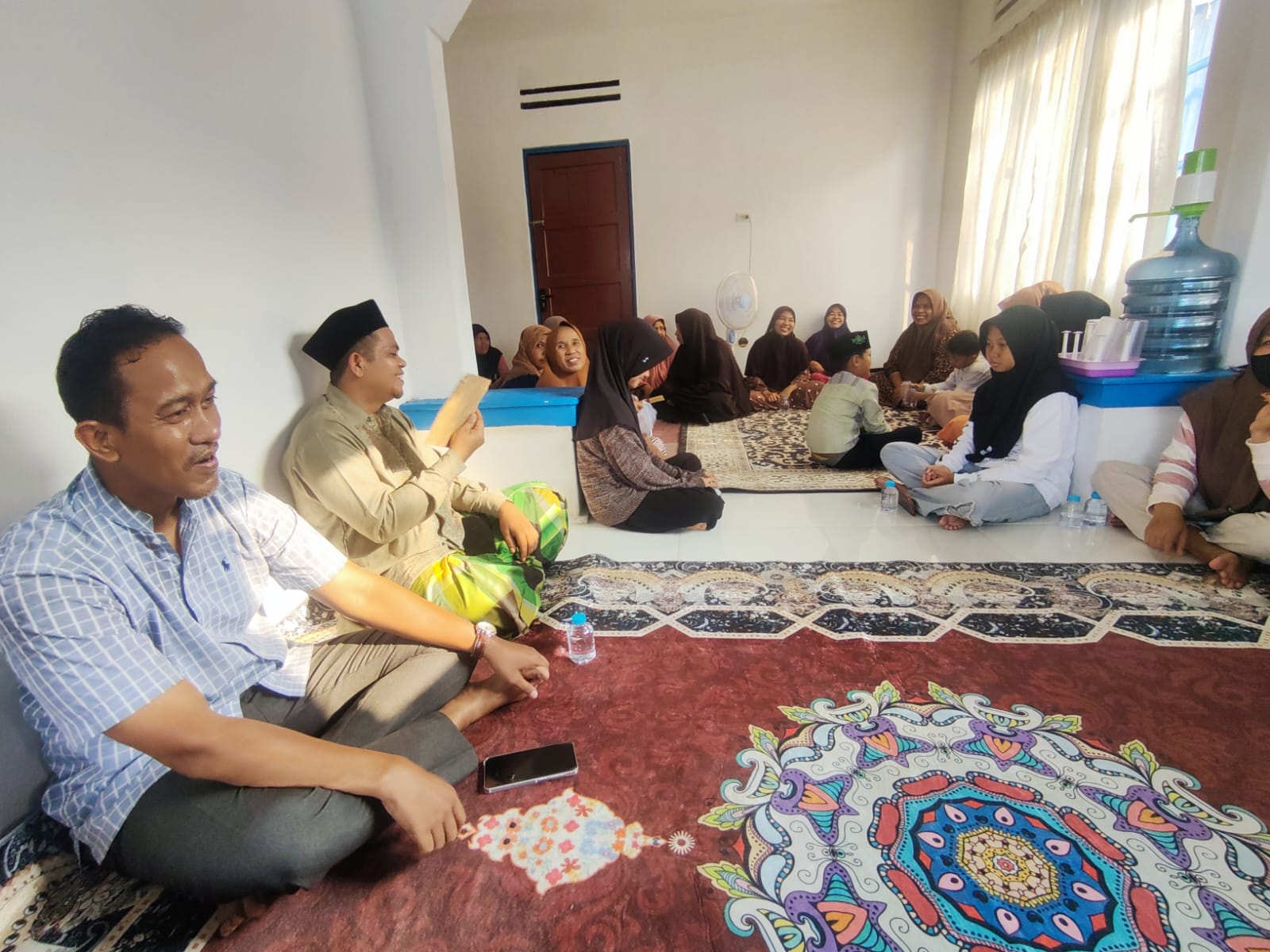 HUT RI ke 81, Bea Cukai Bengkalis Salurkan Sembako dan Doa Bersama Warga