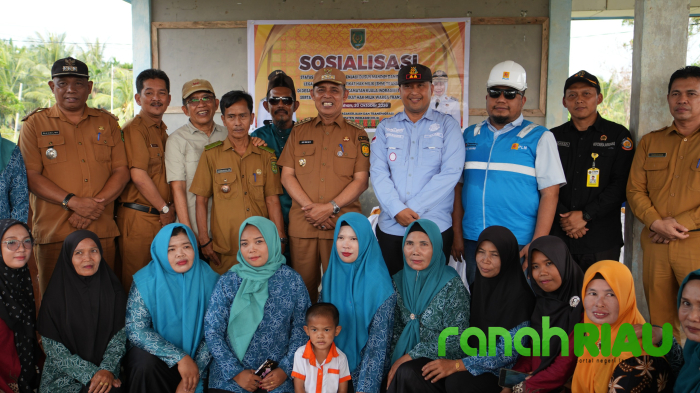 PLN UP3 Rengat dan Pemkab Inhil Resmikan Listrik 24 Jam di Dua Desa