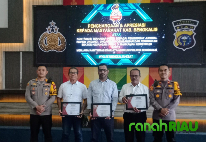 Kaleidoskop 365 Hari Polres Bengkalis, Dua Warga Bengkalis Dapat Penghargaan Istimewa