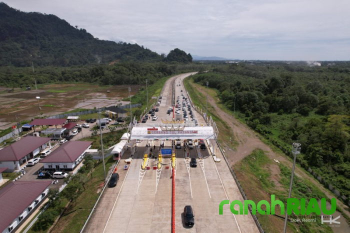 2.813 Kendaraan Melintasi Tol Padang-Sicincin sejak Hari Pertama dibuka