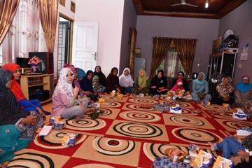 Intsiawati Sampaikan Makna Pancasila Bagi Warga