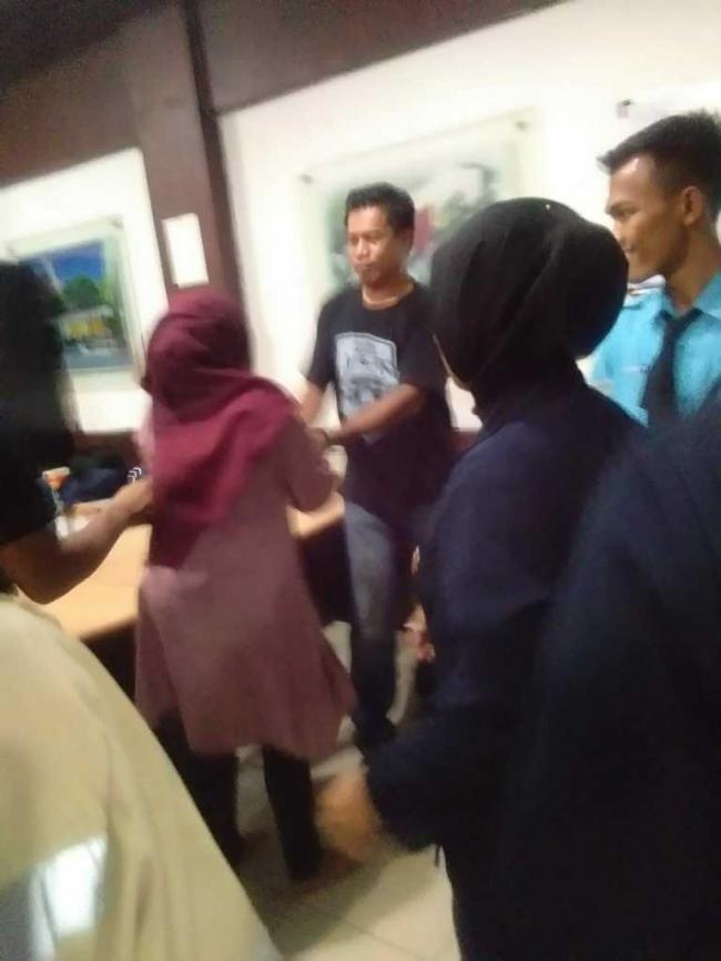 Pengunjung Mall Mandau City Kerasukan, Terdengar Teriakan Jangan Berbuat Mesum...