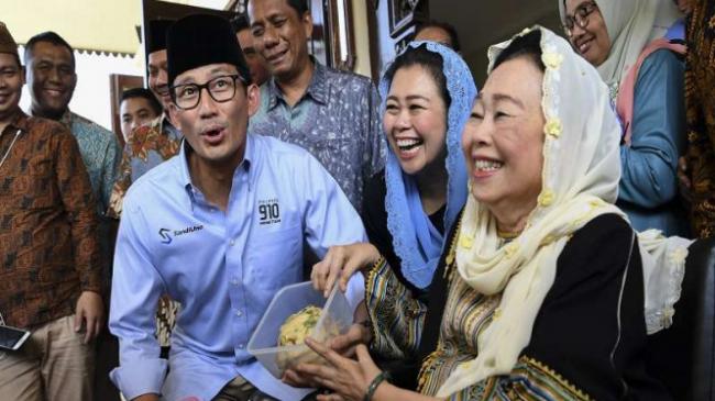 Yenny Wahid Laris Manis Dipinang Prabowo dan Jokowi