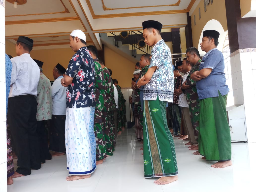 Satgas tmmd utamakan ibadah dan menjalin silaturahmi dengan warga
