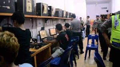 Bulan Puasa, Satpol PP Kota Duri tetap Kontrol Warnet