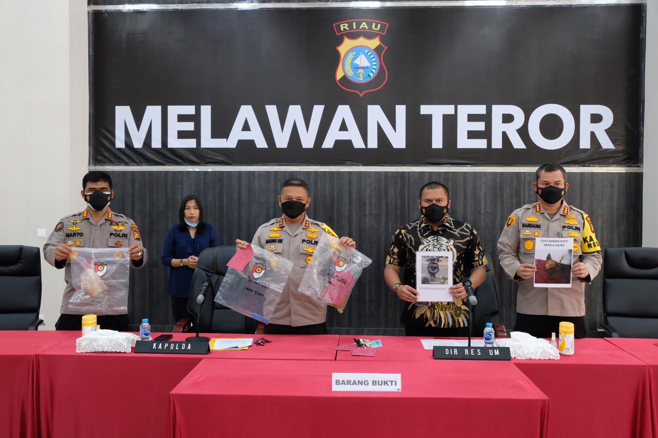 Polda Riau Melawan Teror, Seorang Satpam dan Dua Rekannya Dibekuk