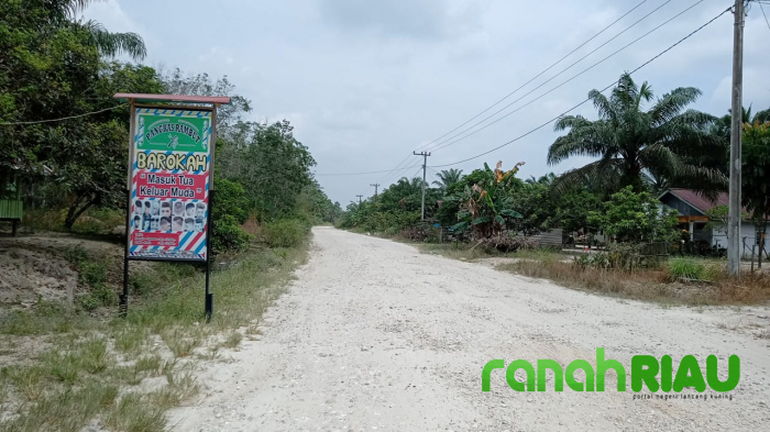 Perawatan Jalan, PT.CRS Terkesan Lalai Kades Sungai Langsat Berikan Ultimatum
