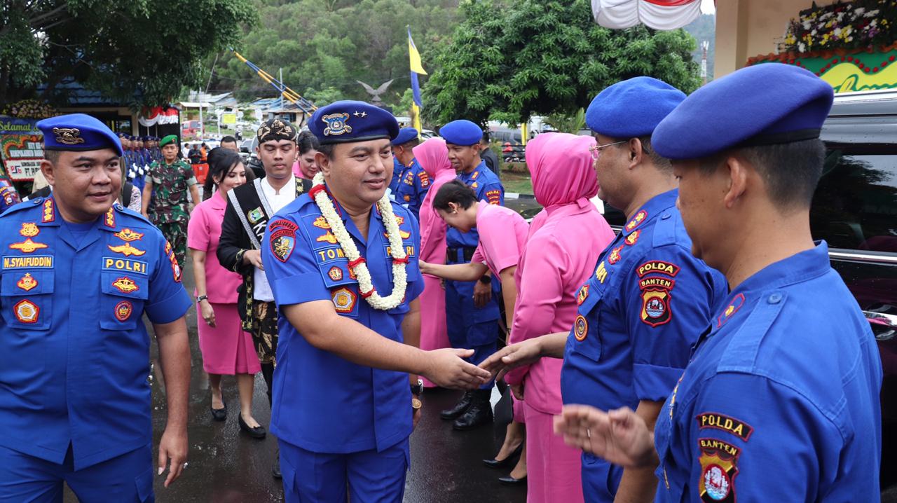 Hadiri HUT Korps Polairud, Kapolda Banten disambut jajar Kehormatan