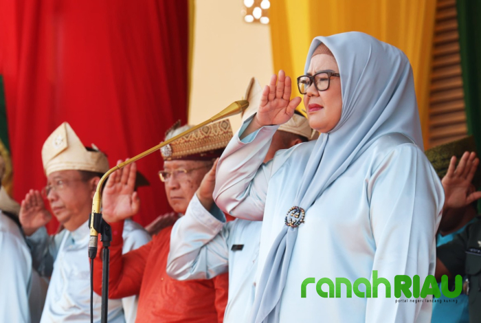 Hj Marlin Agustina pimpin Upacara Hari Jadi Provinsi Kepulauan Riau 2024