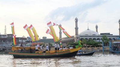 Masyarakat Desa Intan Jadi Pelopor Festival Sungai Indragiri, Bupati Inhil Bangga