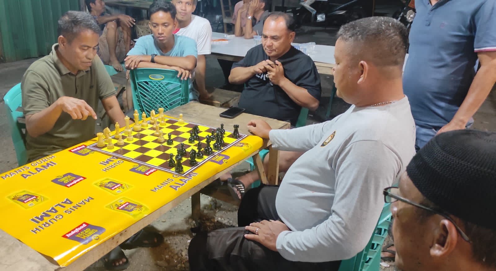 2 Pecatur TNI Vs Polri Berlaga di HUT RI ke-79 Thn, di Kelurahan Pasar Lubuk Jambi