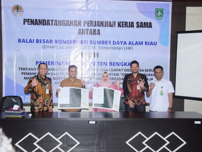 Bupati Bengkalis Tandatangan Perjanjian Kerjasama Dengan BKSDA