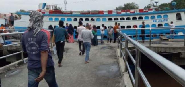 Aktifitas Pelabuhan Sei Duku Pekanbaru kembali normal pascalibur akhir tahun