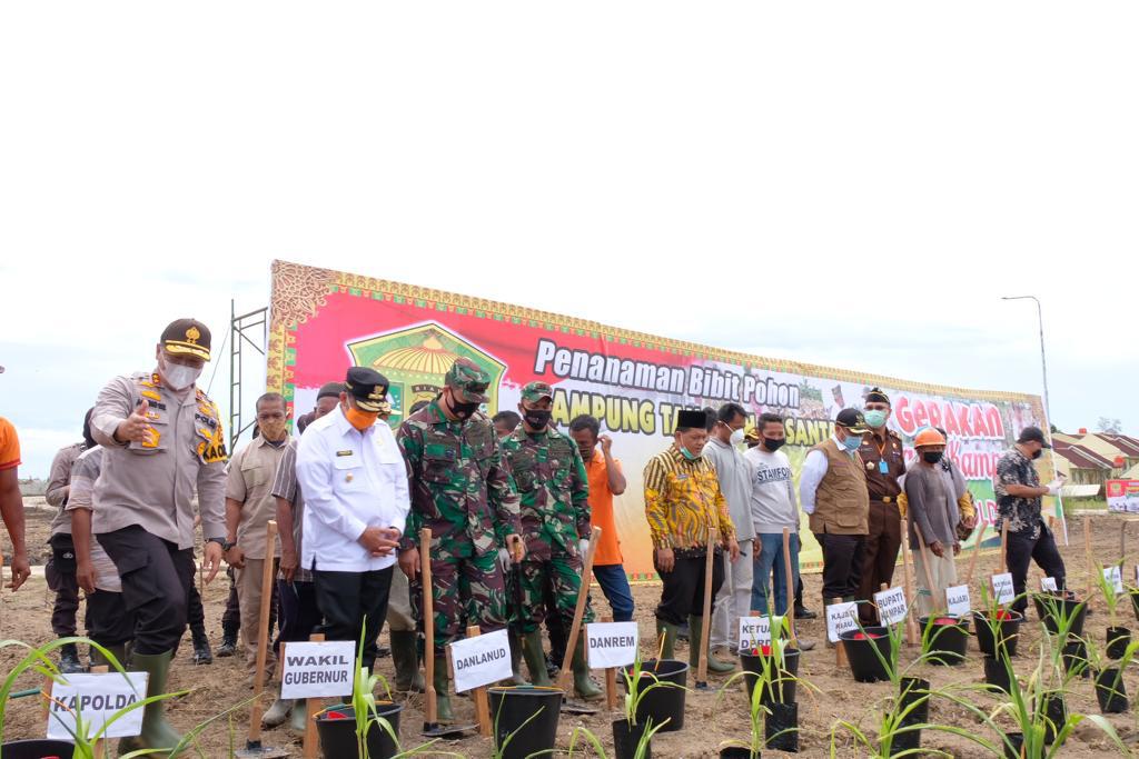 Dukung Program Ketahanan Pangan Nasional, Kapolda Riau Lounching Jaga Kampung