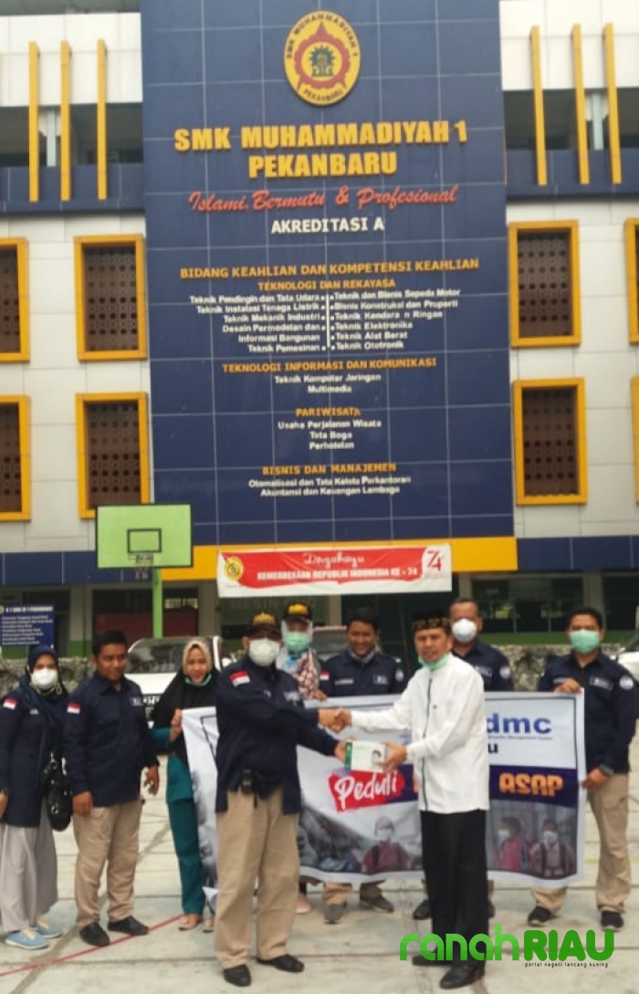 MDMC Riau Bagikan masker ke sejumlah AUM